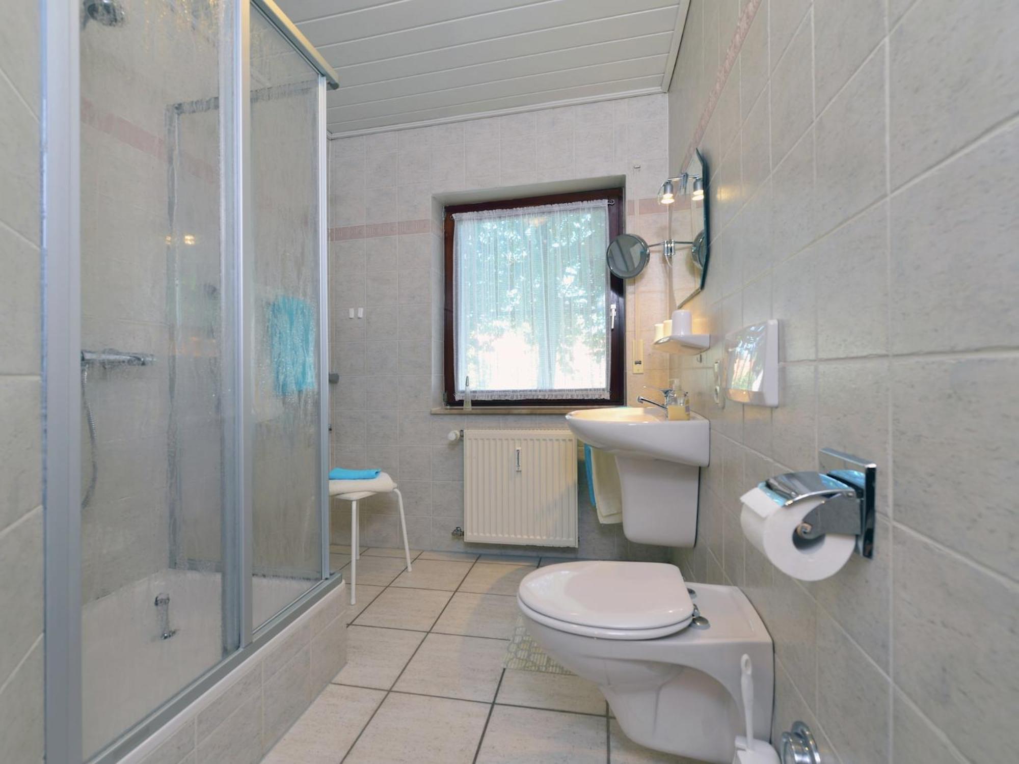 Quaint Apartment In Eimelrod Near Lake And Water Sports Willingen  Exteriör bild