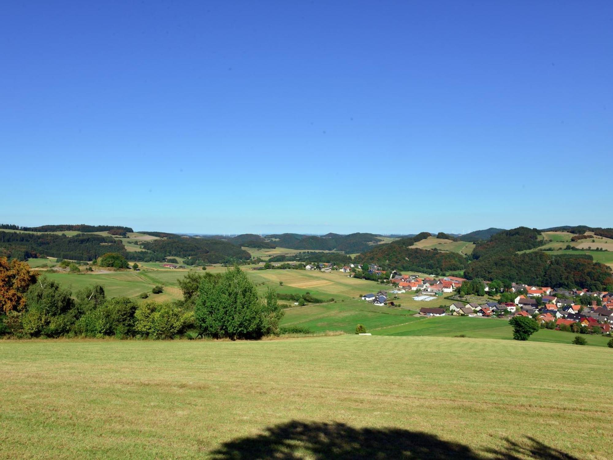 Quaint Apartment In Eimelrod Near Lake And Water Sports Willingen  Exteriör bild