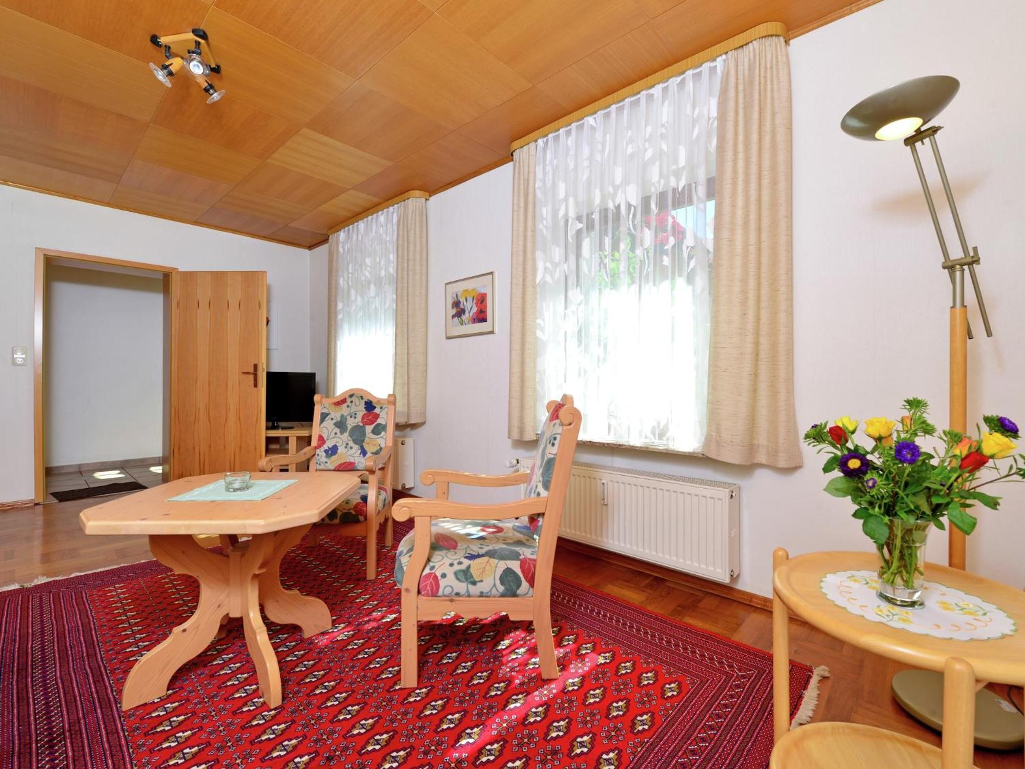 Quaint Apartment In Eimelrod Near Lake And Water Sports Willingen  Exteriör bild