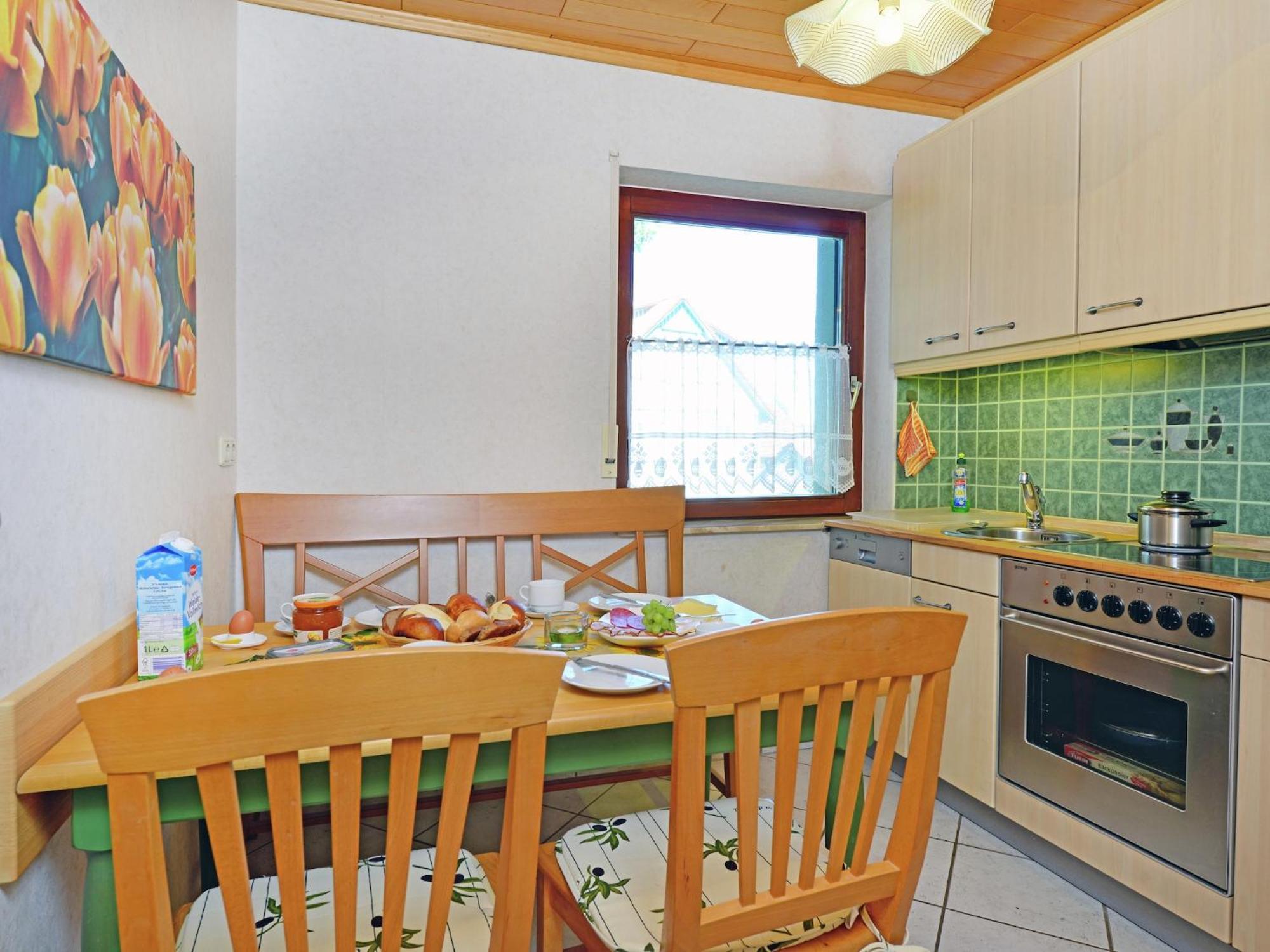 Quaint Apartment In Eimelrod Near Lake And Water Sports Willingen  Exteriör bild