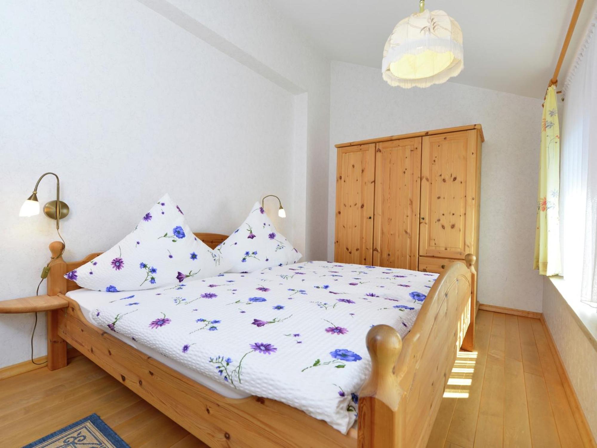 Quaint Apartment In Eimelrod Near Lake And Water Sports Willingen  Exteriör bild