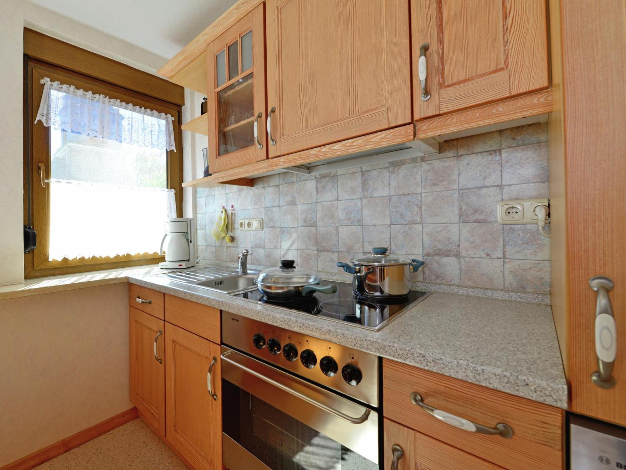 Quaint Apartment In Eimelrod Near Lake And Water Sports Willingen  Exteriör bild